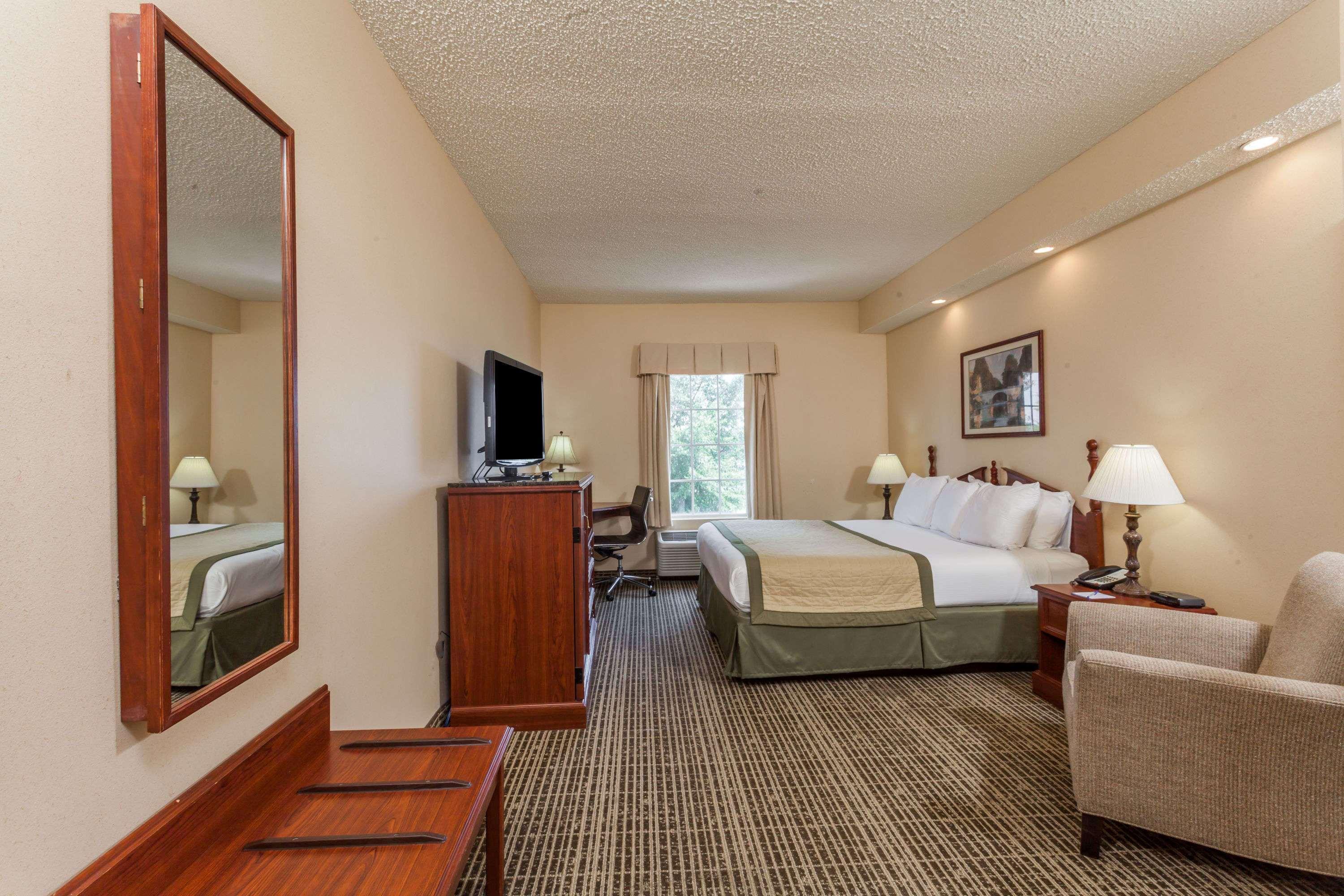 Hotel Baymont By Wyndham Columbia Maury Exterior foto